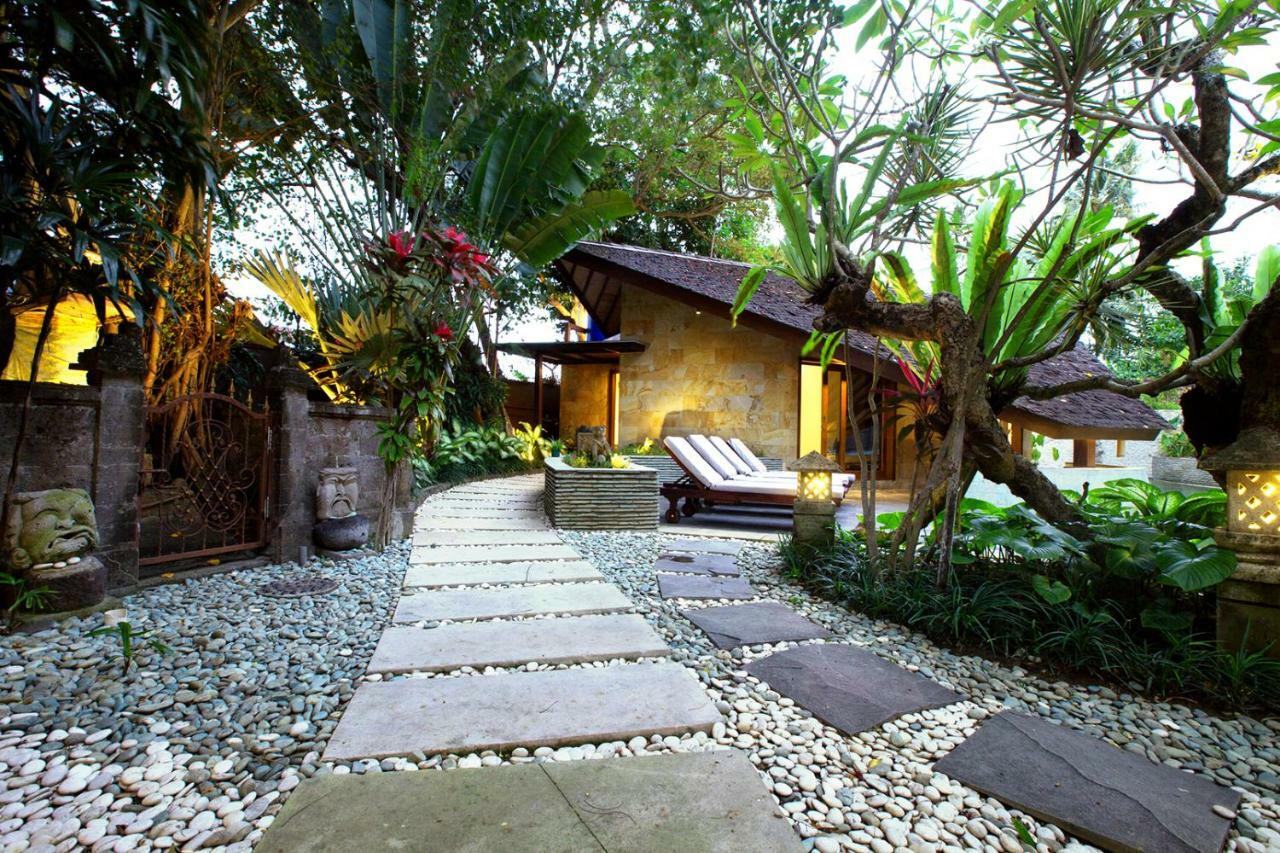 Seminyak Villa Kalyca Екстер'єр фото