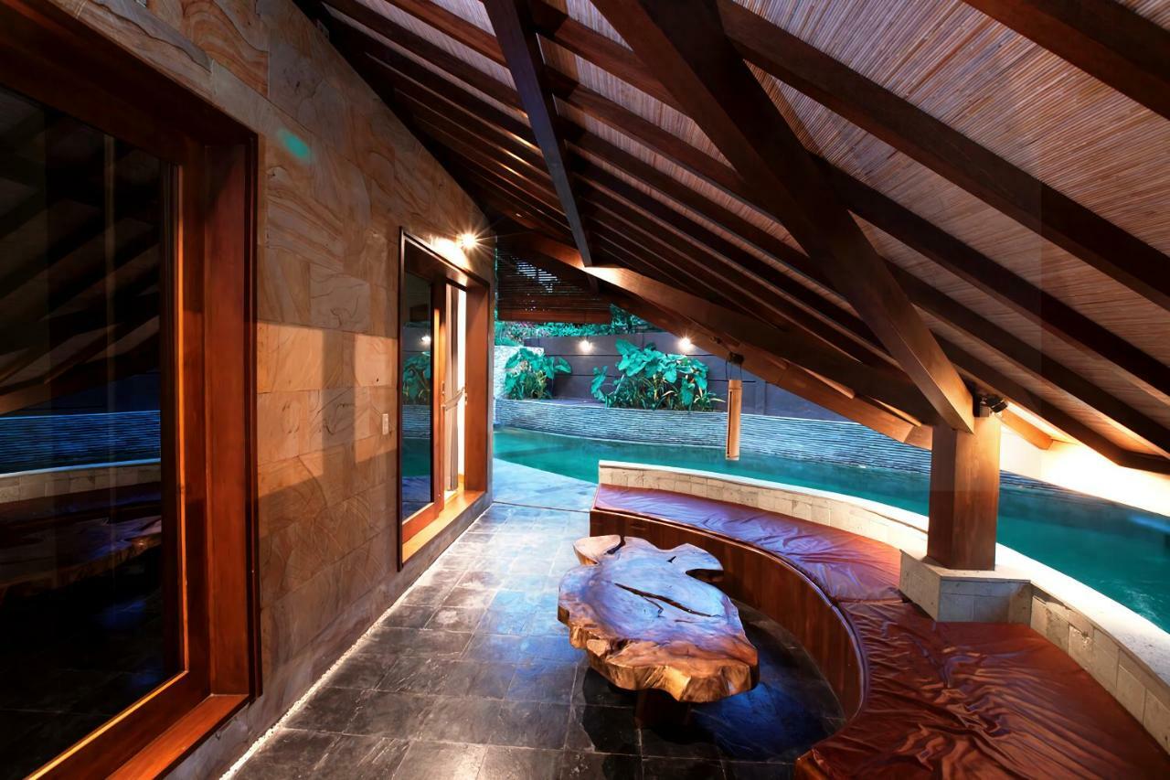 Seminyak Villa Kalyca Екстер'єр фото