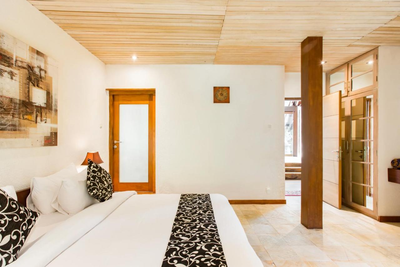 Seminyak Villa Kalyca Екстер'єр фото