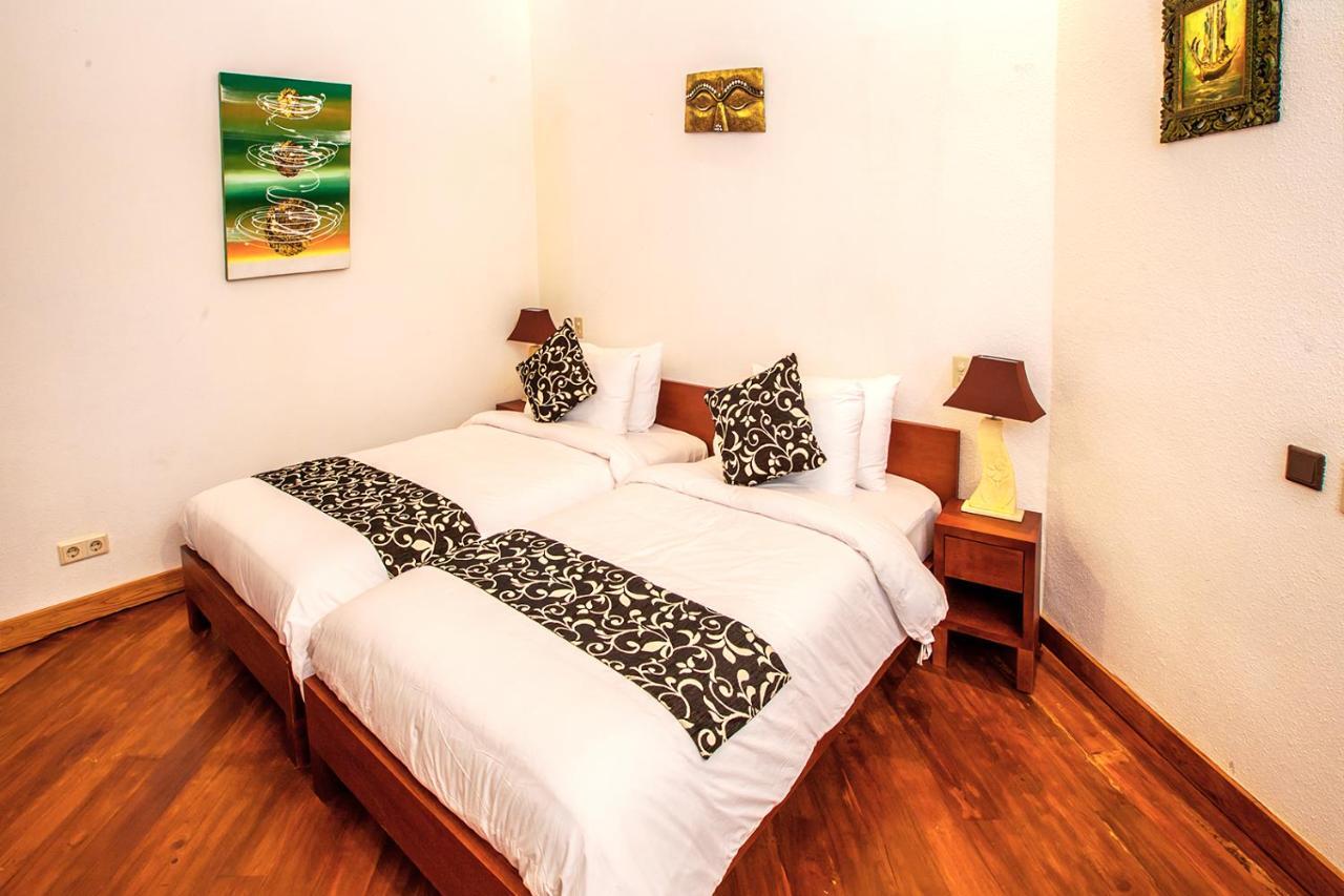 Seminyak Villa Kalyca Екстер'єр фото